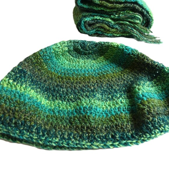 Green Scarf & Hat SET Extra Long Stripes Handmade Crochet Hand Knit Warm NWT - Picture 9 of 11